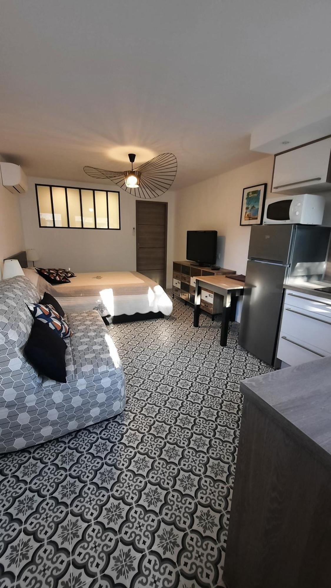 Studio Climatise Lantanas 4 Personnes Le Lavandou Exteriör bild